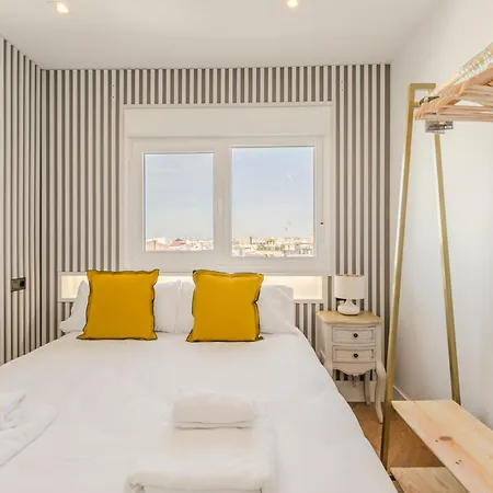 Isg Luxury By The Cathedral Апартаменты *